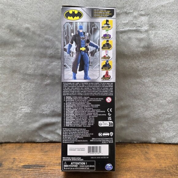 Batman 12" Action Figure NIB | Spinā Master - Picture 4 of 7